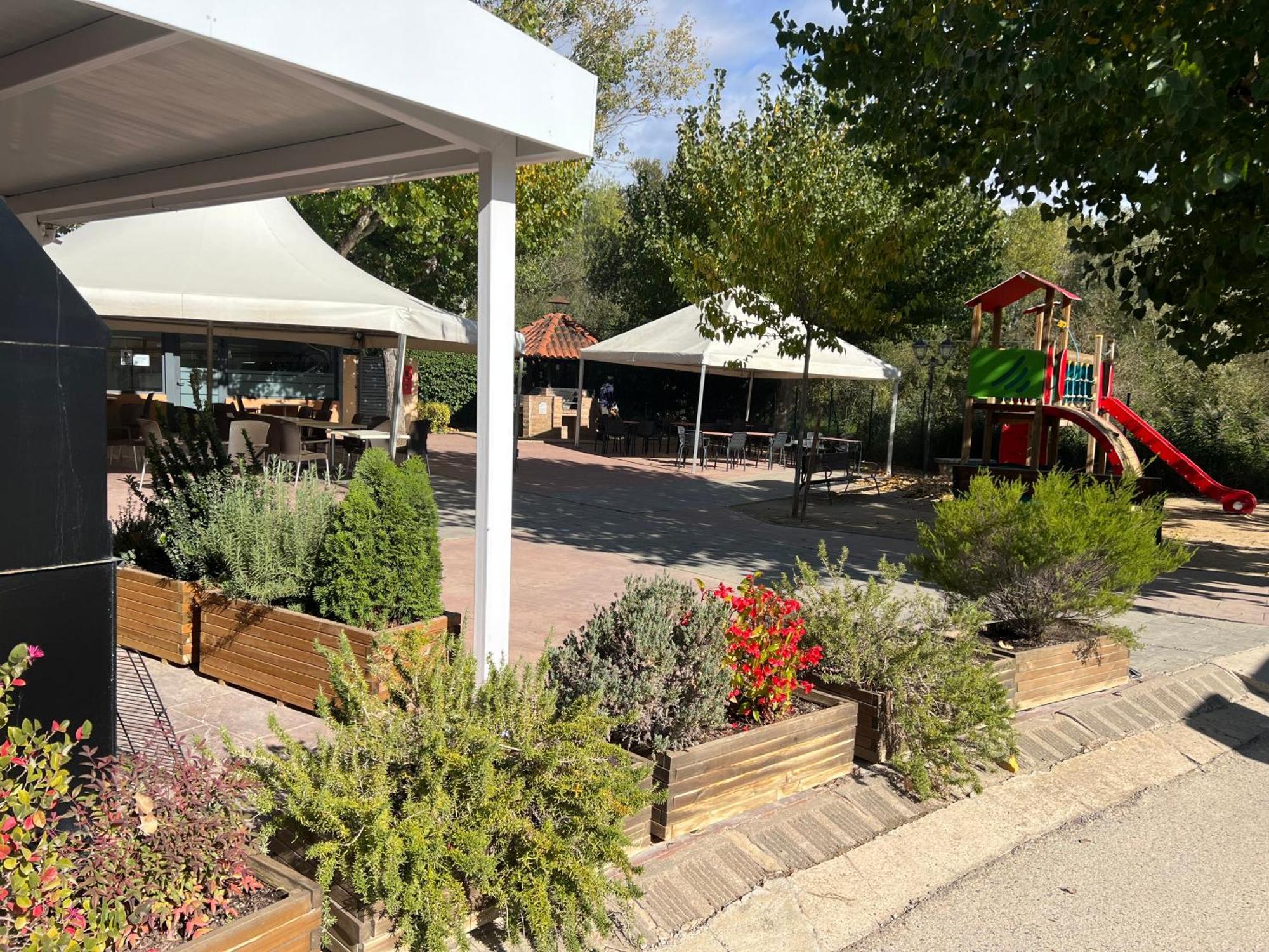 Camping Bungalow El Llac De Banyoles Porqueres Zewnętrze zdjęcie