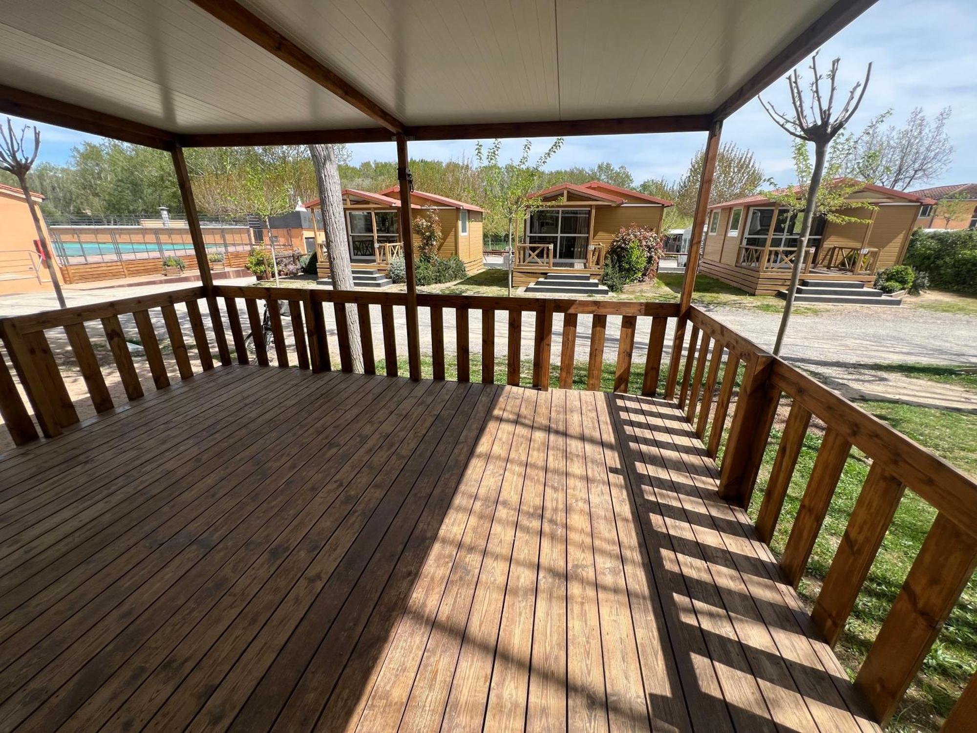 Camping Bungalow El Llac De Banyoles Porqueres Zewnętrze zdjęcie